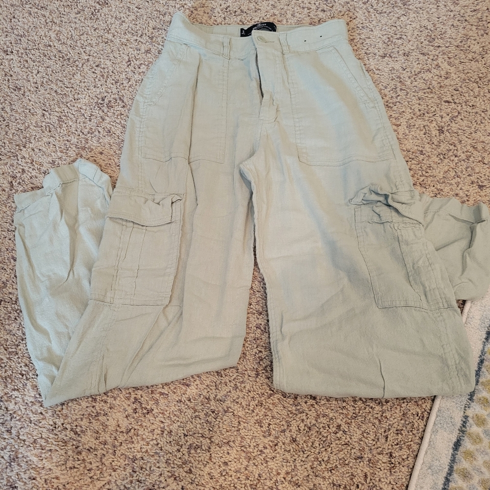 Hollister wide leg cargo pants